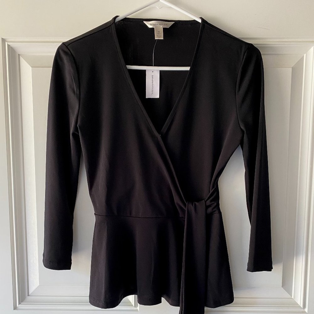 Banana Republic Women's Peplum Wrap Top Black Size x-small  #626357